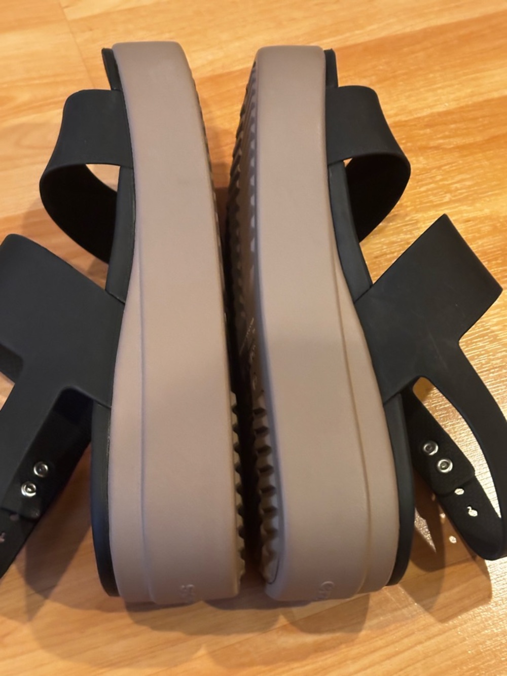 CROCS Black Brooklyn Low Wedge Sandals - Picture 5 of 9